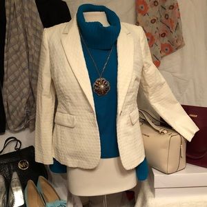 🎉🎉SALE ENDS 3/9🎉🎉BODEN eyelet blazer